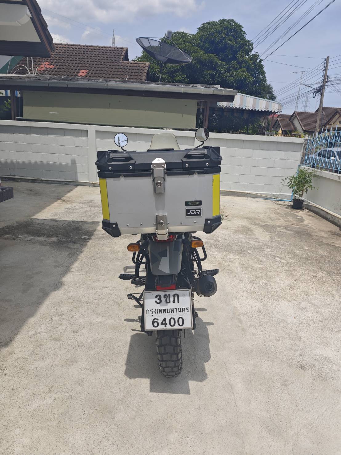 2021 Royal Enfield Himalayan 411 gallery 2