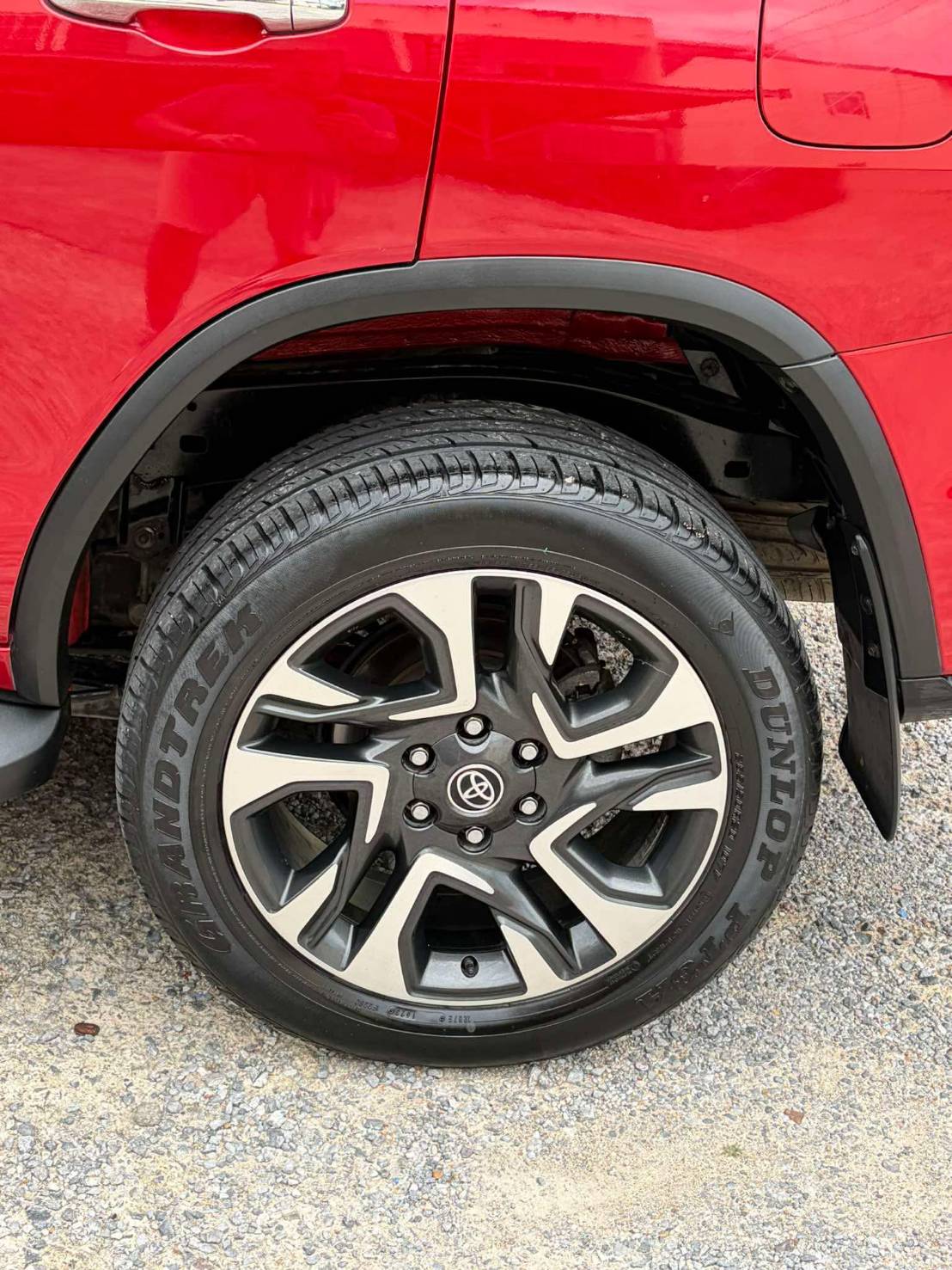 2023 Toyota Fortuner Legender 2.4 Diesel (2WD RWD) gallery 17