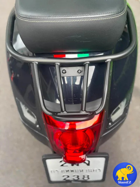 2021 Vespa GTS 300 SuperTech gallery 2