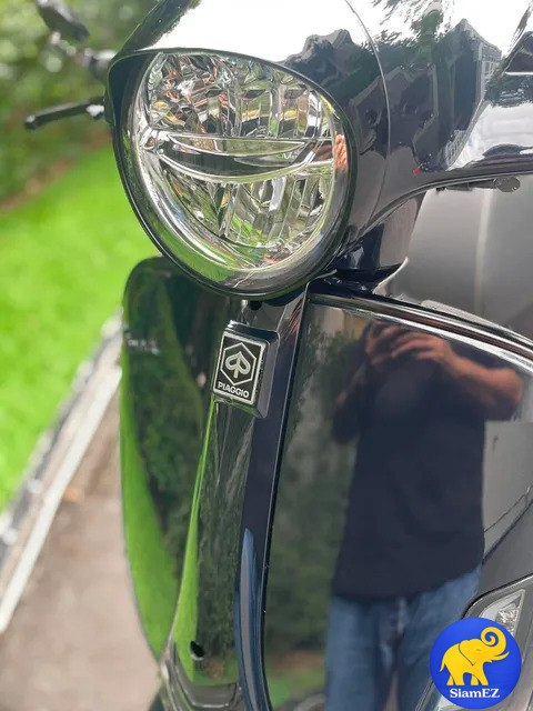 2021 Vespa GTS 300 SuperTech gallery 12