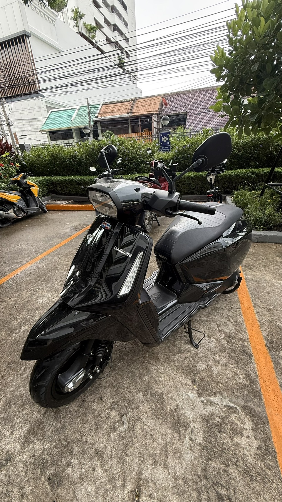 2024 Lambretta X300 gallery 2