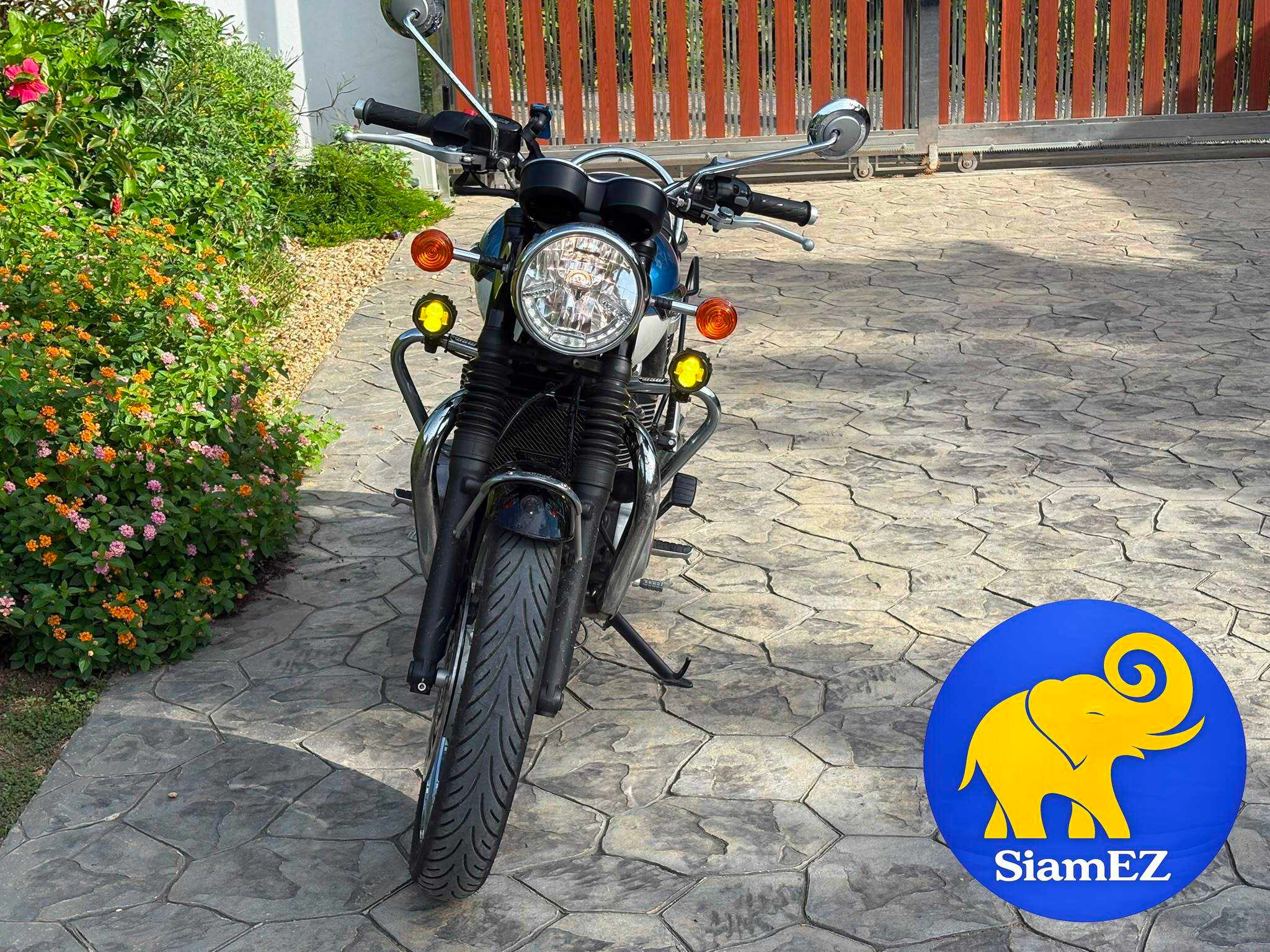 2018 Triumph Bonneville T120 gallery 3