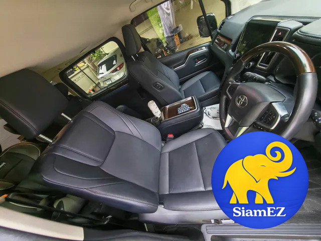 2024 Toyota Majesty Van (Grande, Black) gallery 8