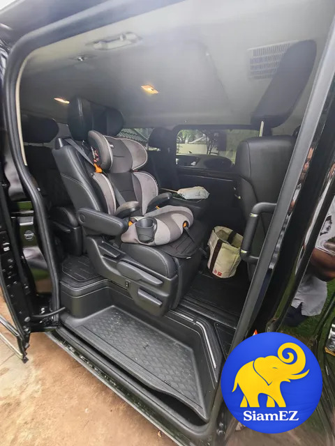 2024 Toyota Majesty Van (Grande, Black) gallery 10